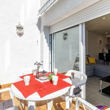 Lägenhet Goldhome - Valira *