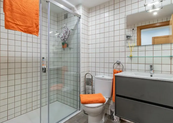 Goldhome - Valira アパート *